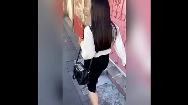 Sexo por DINERO! Le ofrezco DINERO a SEÑORA Mexicana Sumisa que Estaba Esperando su Camión para Irse a Trabajar! Le Doy Dinero para que me la CHUPE en la CALLE y no Vaya a Trabajar! PARTE #1
