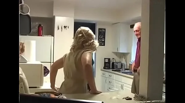 Blondie Milf   Jill,s whipping